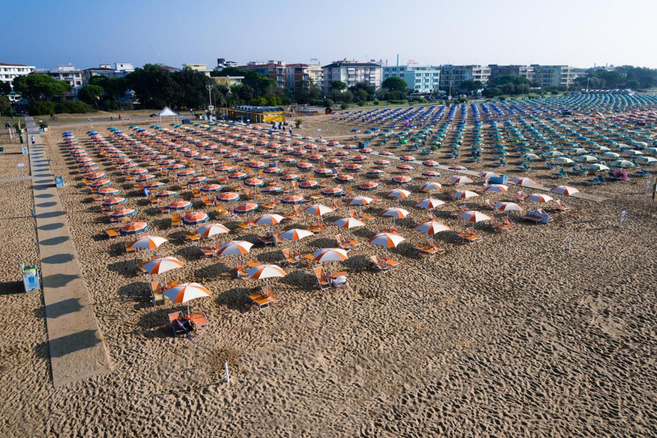 Girasoli Bibione Exterior foto